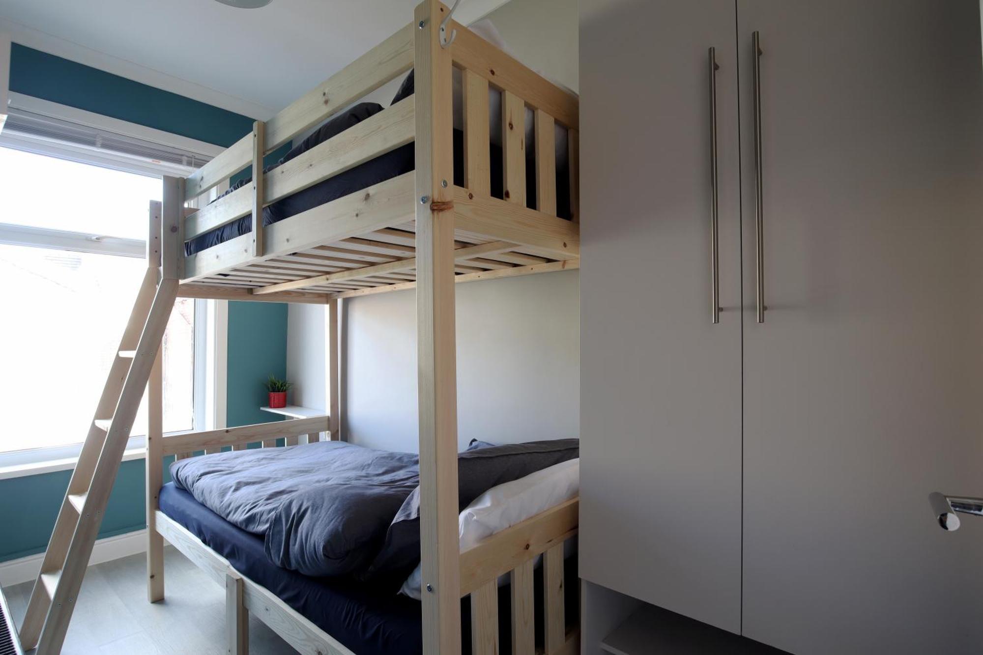 2-Bedroom, Free Parking, High Speed Wi-Fi, Swinton Manchester Luaran gambar